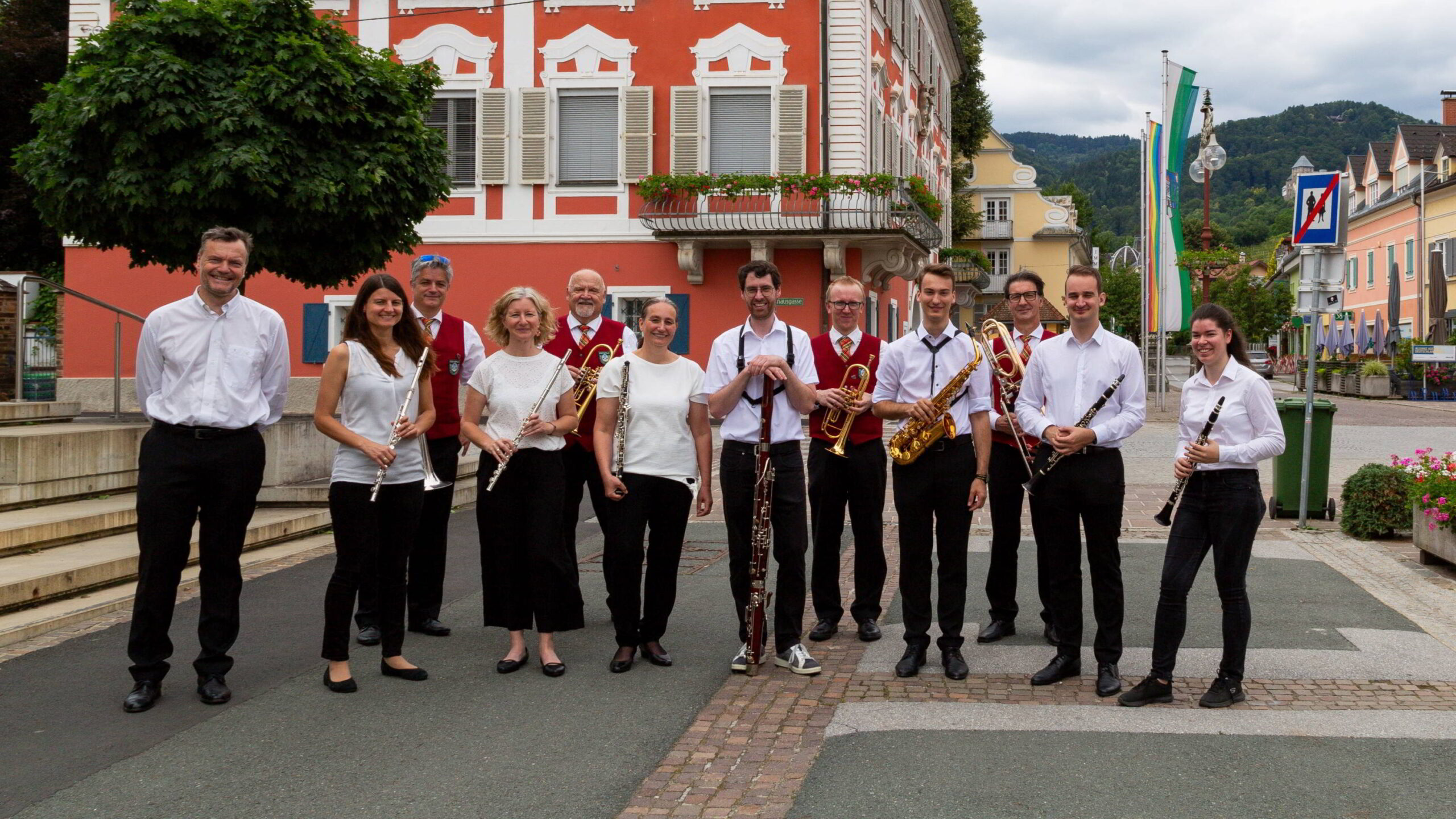 Straßenkonzert von Pentawoods & Bläserquartett